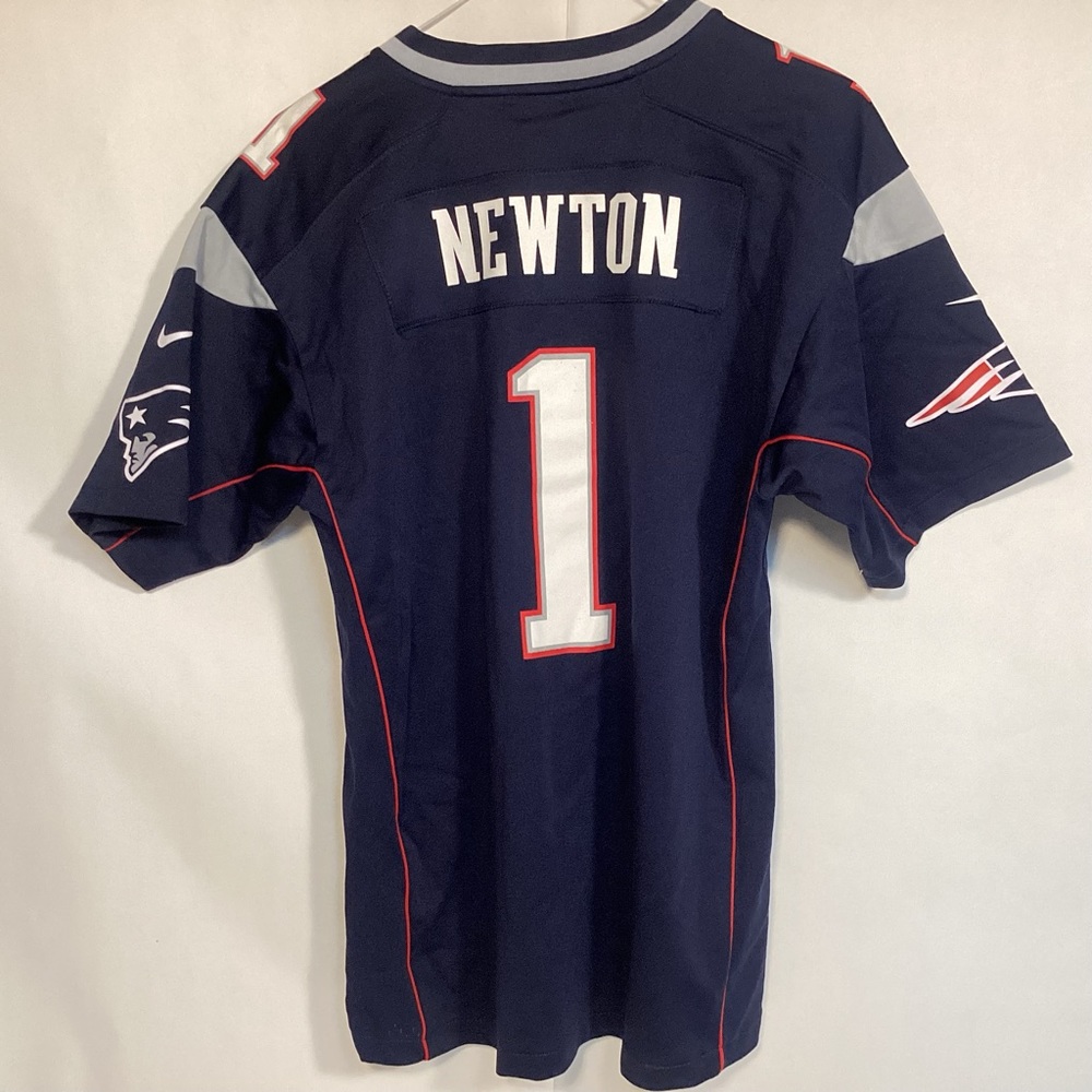 Nike New England Patriots Cam Newton Jersey Youth size XL